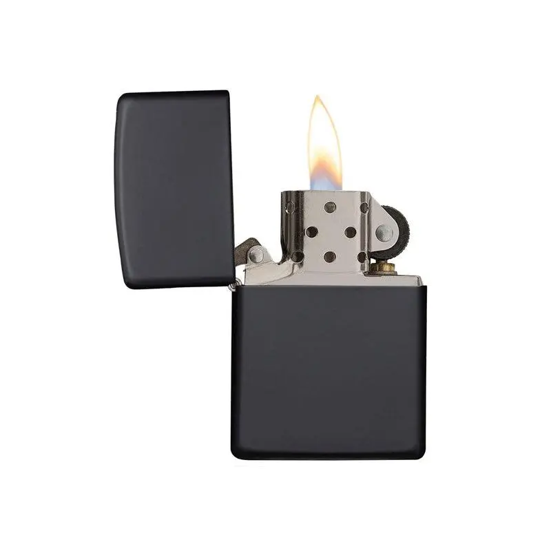 Zippo Classic Black Matte Lighter - Image 4