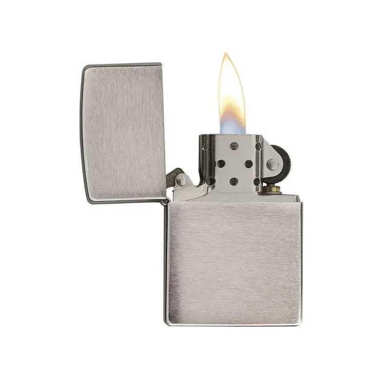 Zippo Classic Brushed Chrome Lighter - Image 4